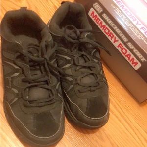Men athletic shoes